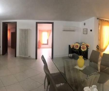 דירות Grottole Il Terrazzo Sul Basento מראה חיצוני תמונה
